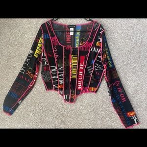 Woman’s Plus Size Mesh Graphic Print Long Sleeve Crop Top Size 3XL